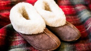 KAROO RANCHING Sheepskin Slippers - Men
